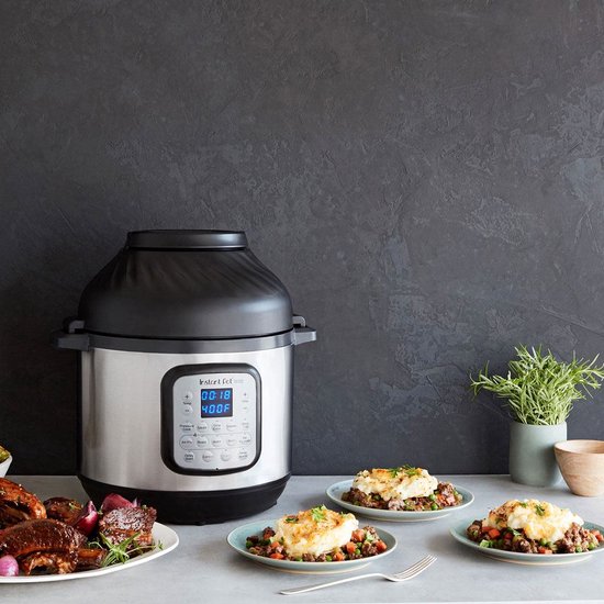 Instant Pot Duo Crisp 7,6L multicooker met airfryer - Snelkoken, sauteren, stomen, slow cook, sous vide, warmhouden, air fry, roosteren, bakken, braden en dehydrateren.