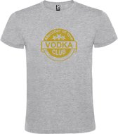 Grijs  T shirt met  " Member of the Vodka club "print Goud size L