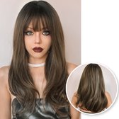Pruik - Pruiken Dames - Wig - Verstelbaar - Lang Haar met Laagjes - Bruin - Pony - 70 cm