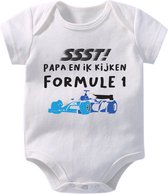 Hospitrix Baby Rompertje met Tekst "SSST! Papa en ik kijken Formule 1" R10 | 0-3 maanden | Korte Mouw | Cadeau voor Zwangerschap |