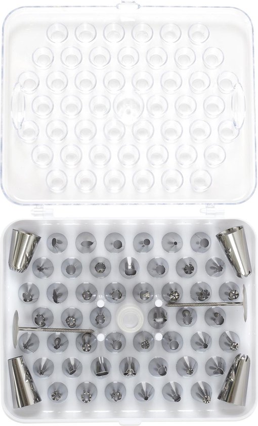 Open opbergdoos met 55 spuitmondjes van metaal.