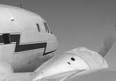Dibond - Airplane - Vliegtuig in wit / grijs / zwart - 100 x 150 cm