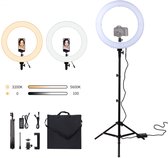 Voltano LED Ringlamp Met Statief 60W -  18 Inch / 46CM - Telefoonhouder - Bluetooth Afstandsbediening - Max. 210CM Hoog (verstelbaar) - Inclusief Gratis Adapter En Opbergtas / Meen
