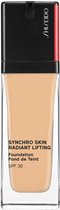 Shiseido Synchro Skin Radiant Lifting Foundation - 250 SAND - 30 ml