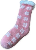 Super zachte kerstsokken | Roze | Sneeuwvlokken | Antislip | Maat 39 t/m 42 | 1 paar | Fluffy sokken | Huissokken | Dikke Sokken | Winter | Fleece | Slofsokken | Bedsokken | Gevoerde Sokken |