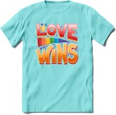 Love Wins | Pride T-Shirt | Grappig LHBTIQ+ / LGBTQ / Gay / Homo / Lesbi Cadeau Shirt | Dames - Heren - Unisex | Tshirt Kleding Kado | - Licht Blauw - S