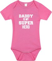 Daddy super hero cadeau romper roze voor babys / meisjes - Vaderdag / papa kado / geboorte / kraamcadeau - cadeau voor aanstaande vader 92