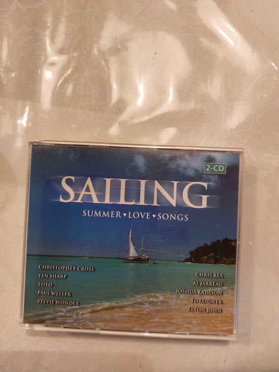 2-CD 'Sailing Summer Love Songs' albumcover met zeilboot en artiestenlijst: Christopher Cross, Toto, Chris Rea, Elton John.
