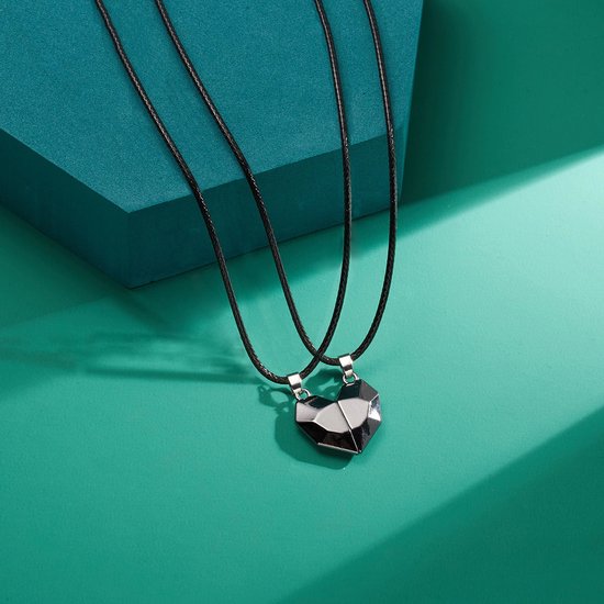 Bixorp Friends - Set de 2 colliers d'amitié magnétiques - Cœur Zwart avec de beaux détails et aimant - Best Friends - Collier d'amitié noir BFF pour deux