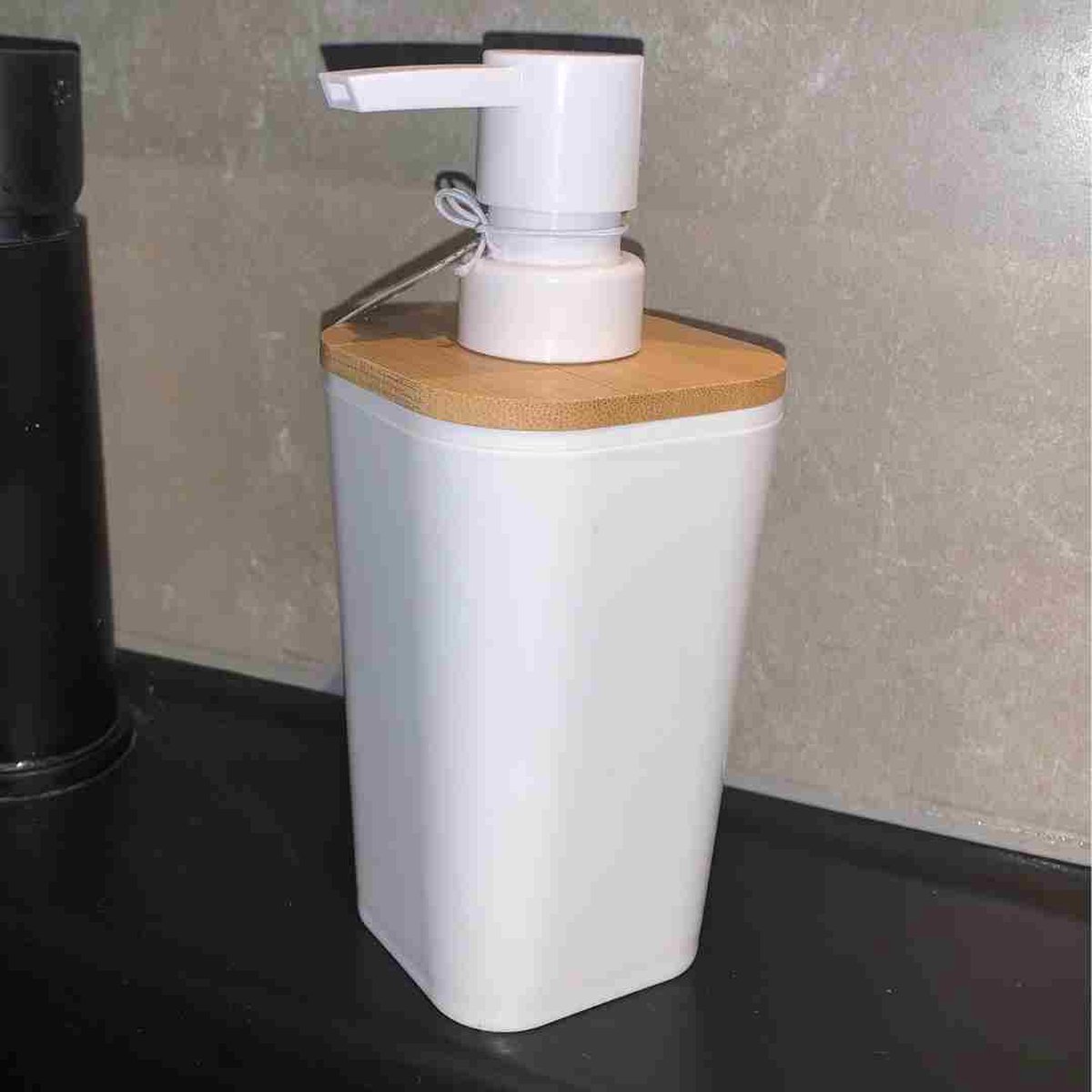 Sensu zeepdispenser 30 cl van Zone Denmark