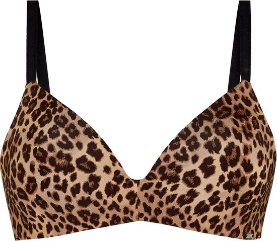 Een beha met luipaardprint, bruin met zwarte vlekken. De beha heeft zwarte bandjes en een zwarte sluiting.