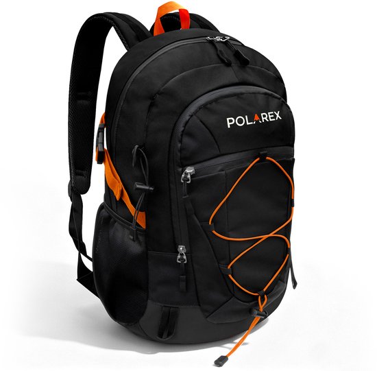 Zwarte Polarex rugzak met oranje koordjes, ritsen en lusjes.