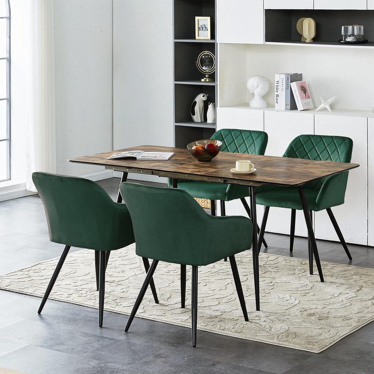 Eetkamerstoelen Set van 4 Groen Fluweel met Armleuningen – 52 x 55 x 83 cm – Gestoffeerde Keukenstoelen met Metalen Poten – Luxe Comfortabele Stoelen voor Eetkamer, Woonkamer en Kantoor – Mobili Bella