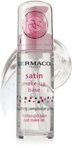 DERMACOL satin make-up base. Transparante primer in een pompflacon met een roze dop. Een veeg van de heldere geltextuur is zichtbaar achter de fles.