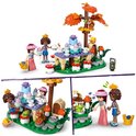 Drie scènes van LEGO Friends bosfeest: speelset met tafel, figuren, eekhoorn en accessoires.