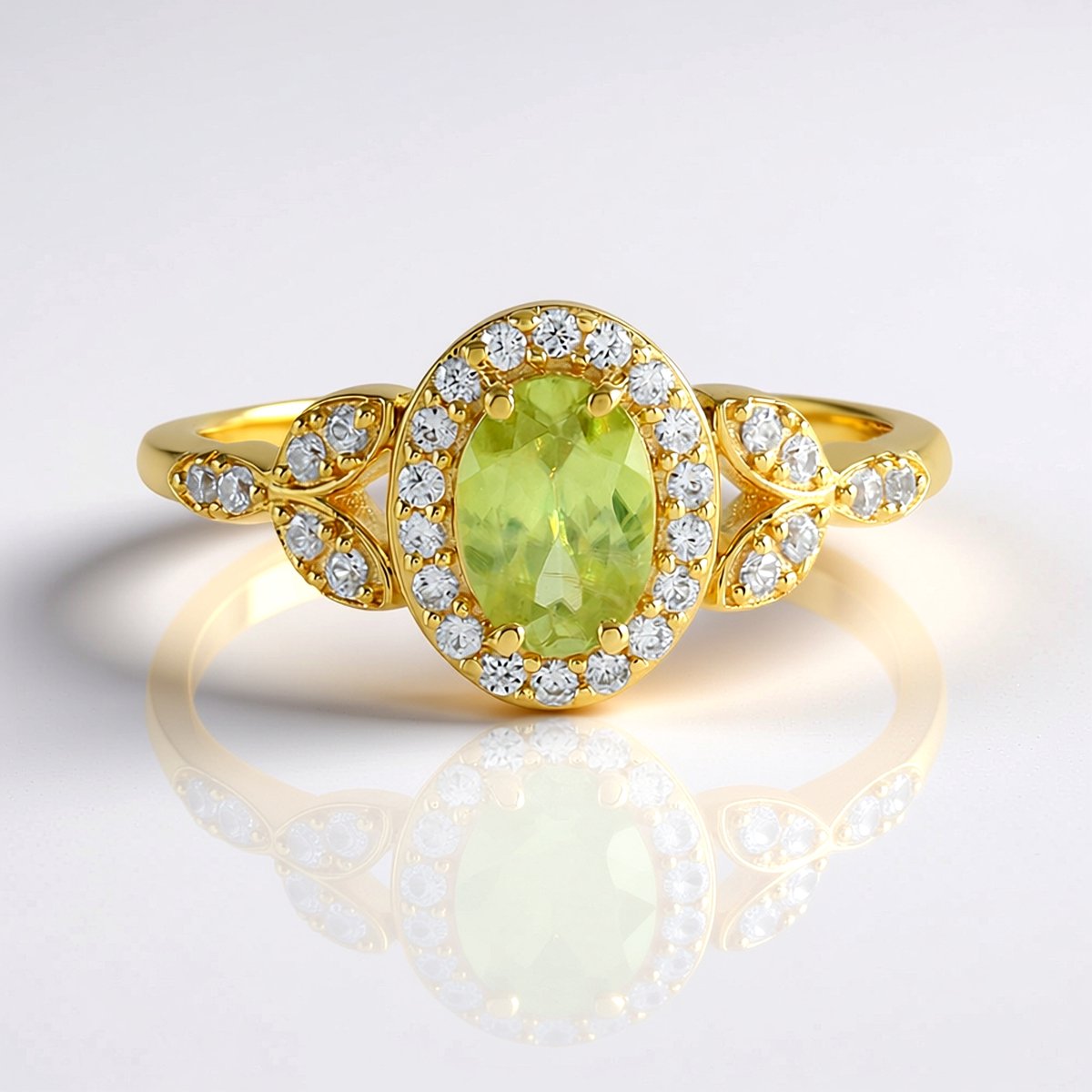Cavill - Elegante Zilveren Ring 925 Sterling met Ovale Sfeen 0,742 ct uit Madagaskar & Pavé Zirkonen 1,141 ct - Ringen met Edelsteen