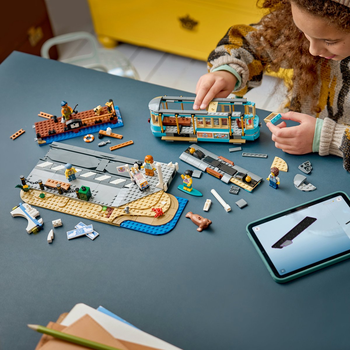 LEGO City Klassieke Strandtram Tram Speelgoed voor Kinderen Vanaf 7 Jaar - 60506 — afbeelding 15