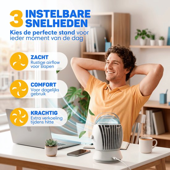 Man ontspant zich aan een bureau met een mini airco. Keuzes voor zachte, comfortabele of krachtige luchtstroom.