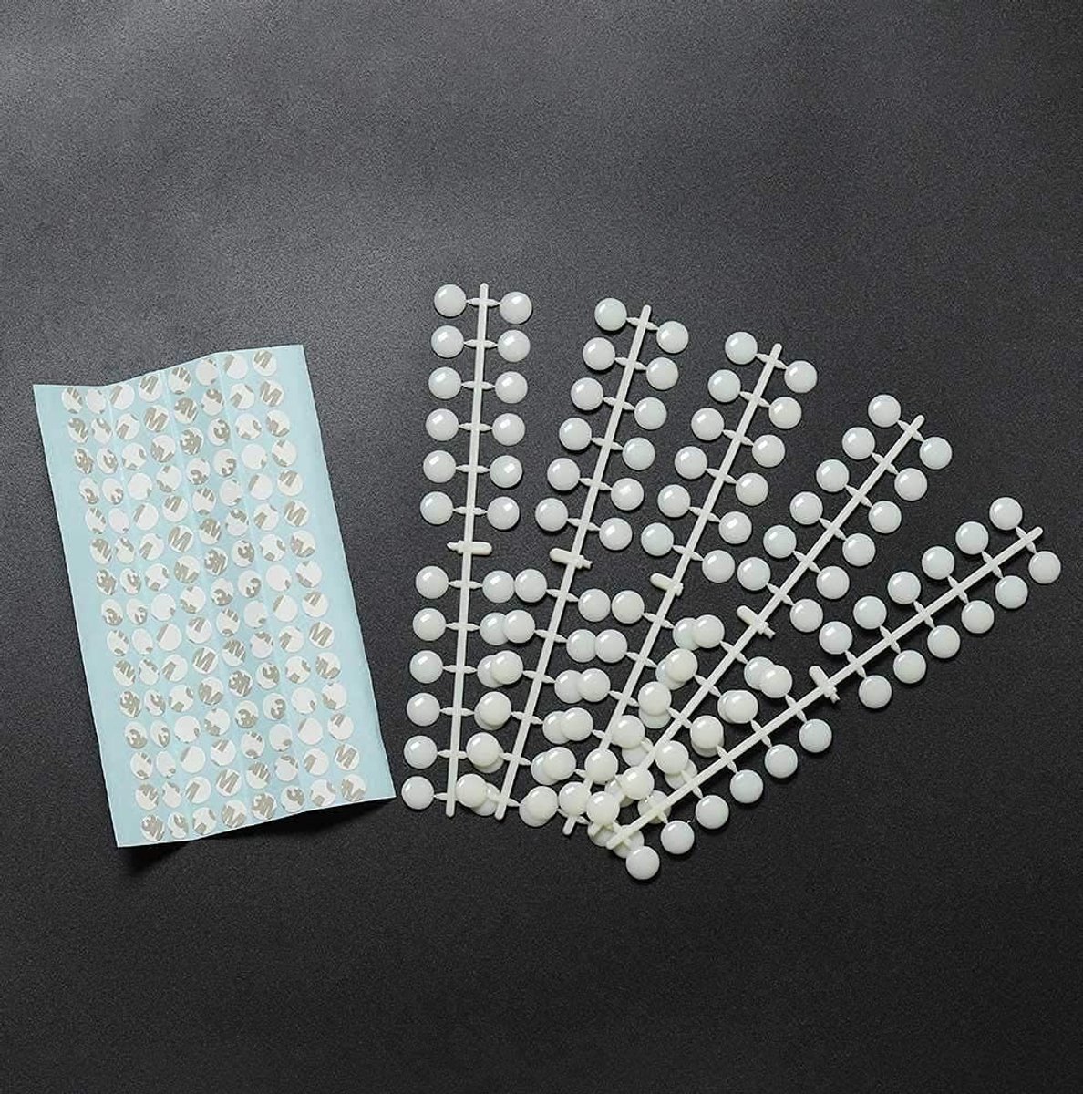 Dailygoods- Kunstnagels 240 stuks - Ovale Plaknagels - Valse Nagels - Nagelkunst Accessoire - Doe-het-zelf Salongebruik - Geurloos en Niet Giftig