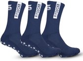 Drie donkerblauwe sportsokken met witte "FITSOCKR" tekst bovenaan en antislip cirkels.
