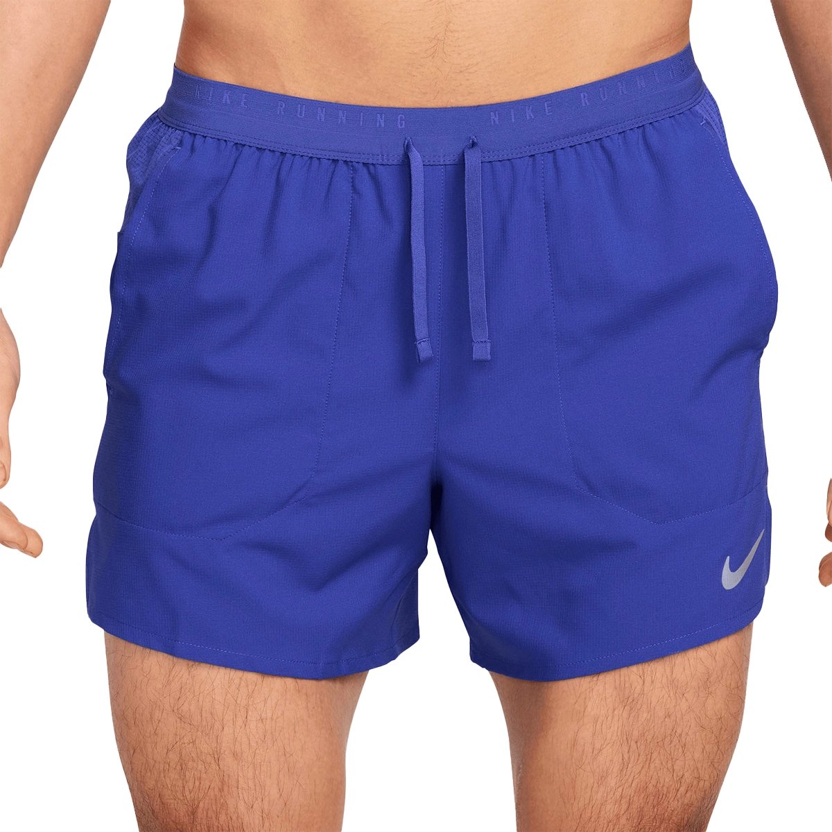 Nike dri-fit stride 5in short in de kleur blauw.