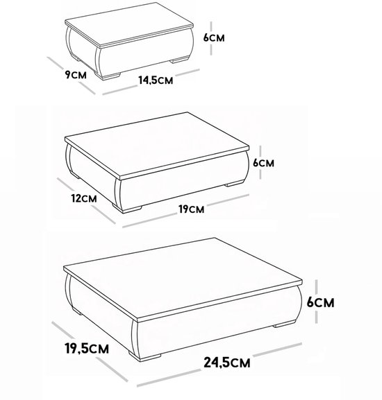 Afmetingen van drie houten kistjes: 14,5x9x6cm, 19x12x6cm, 24,5x19,5x6cm.