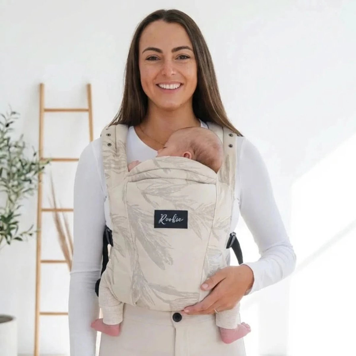 ROOKIE Baby Premium Elite draagzak - Design buikdrager en rugdrager - Comfortabel en ergonomisch baby spullen - Babydrager vanaf Geboorte - Ook voor Peuter - Biologisch katoen (Leaves)