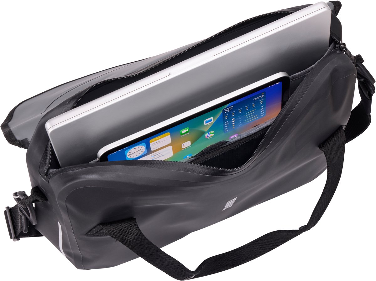 THULE bag shield attac he inlock 16 in black