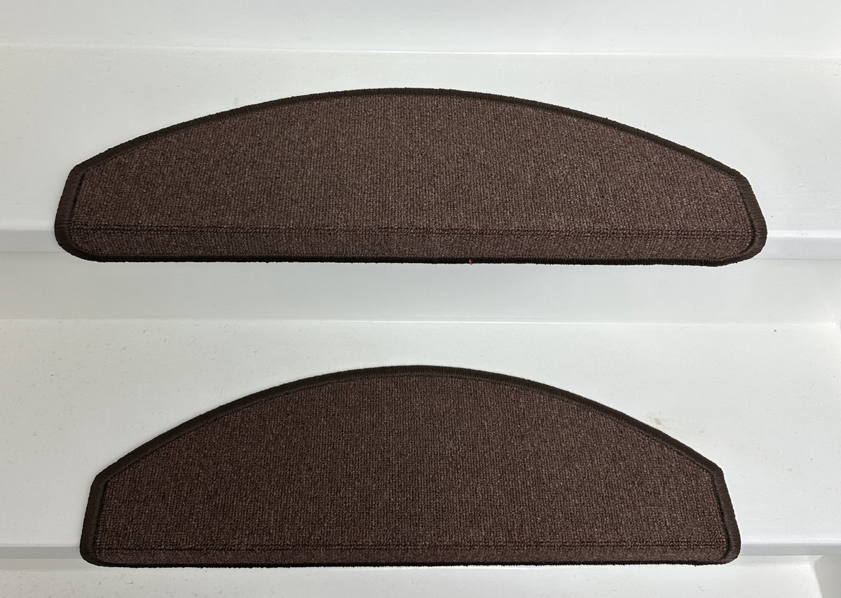 Elite Trapmatten - 13 stuks - Helsinki - bruin - 56x17x3,5cm - halve maantjes