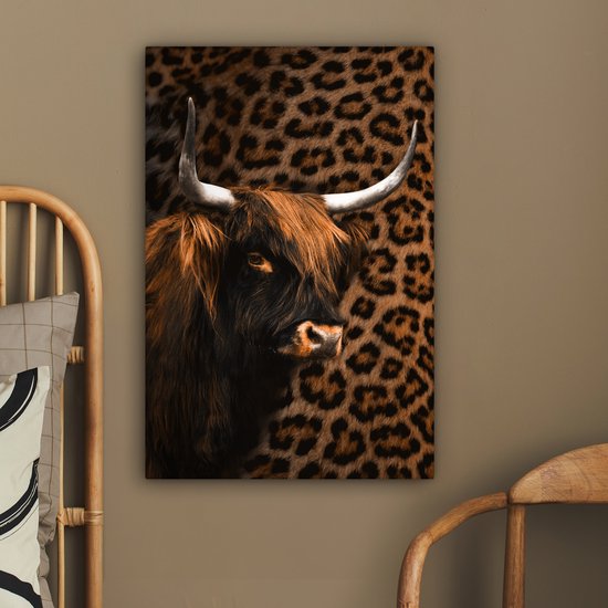 Canvas schilderij 40x60 cm - Wanddecoratie Schotse Hooglander - Koe - Panter - Muurdecoratie woonkamer - Slaapkamer decoratie - Kamer accessoires - Schilderijen op canvas