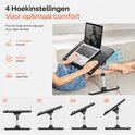Zwarte laptoptafel op bank met laptop en verschillende hoekinstellingen (0-36 graden). Met '4 Hoekinstellingen' en 'Anti-slip oppervlak' in tekst.