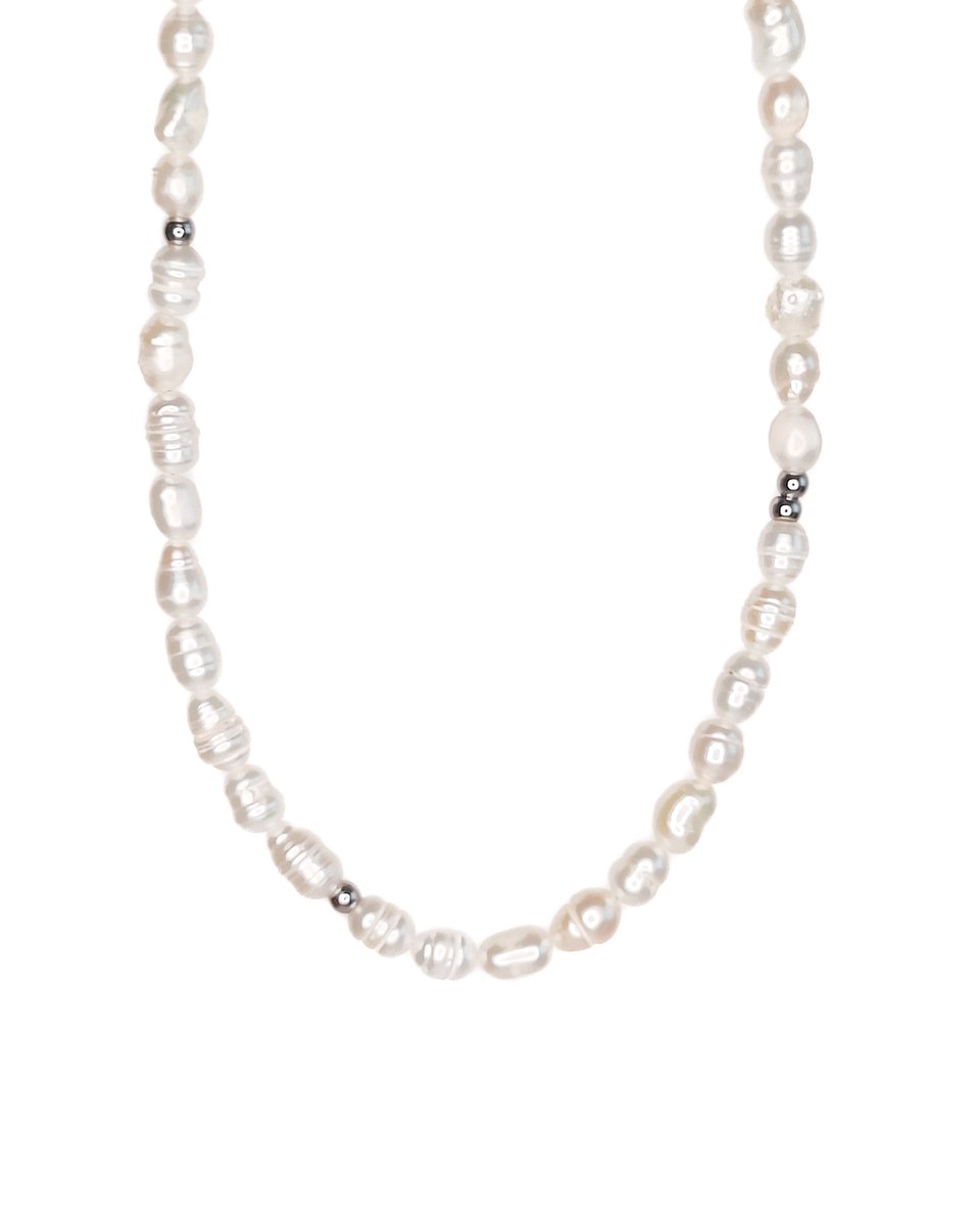 Ava&Imber Parelketting Zilver | Originele Zoetwaterparels Ketting voor Vrouwen, Gemaakt met Zilveren Stainless Steel (RVS) in Cadeauverpakking