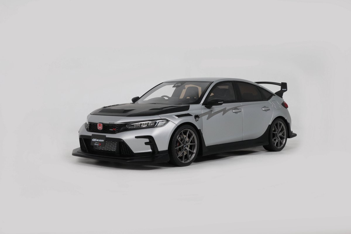 Honda Civic Type R Mugen Group B (Silver) 1:18 OttoMobile OT1133
