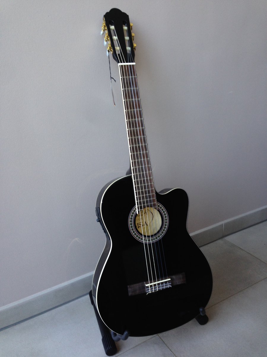MSA CK113 EQ BLS - Gitaar - Blauw - 6 nylon snaren - 4/4 formaat - Inclusief kabel