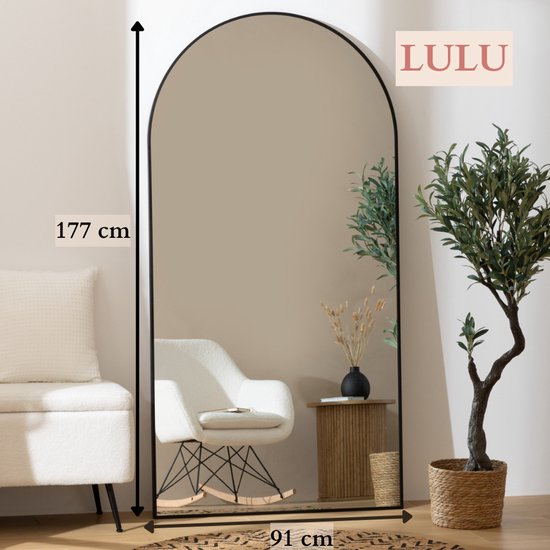 Grand miroir arqué (177x91cm) avec cadre noir, avec le texte 'LULU'.
