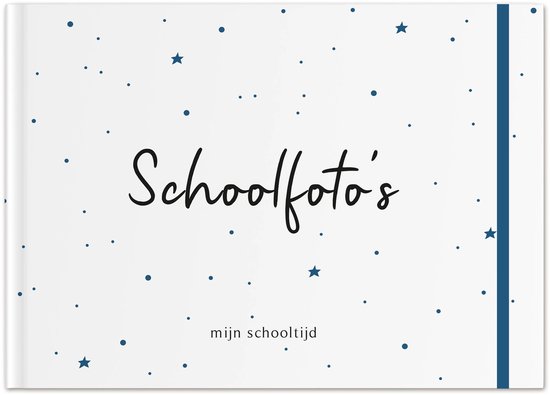 Voorkant van een fotoalbum met de tekst 'Schoolfoto's' en 'mijn schooltijd', versierd met blauwe stippen en sterren.