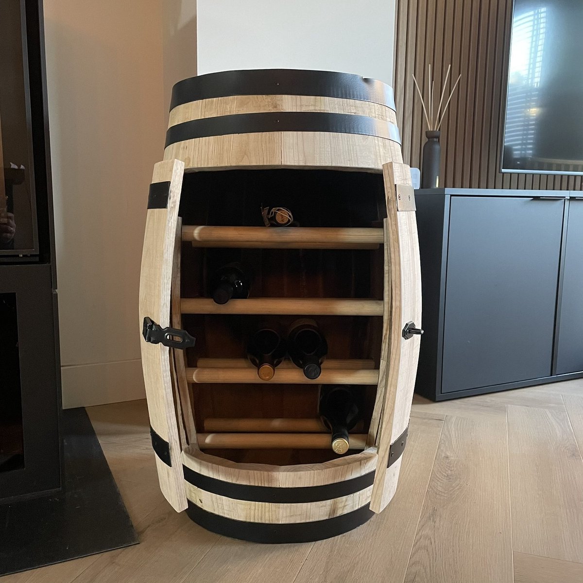 Drank kast Chardonnay - 110 liter Wijnvat - Ruimte voor 18 flessen