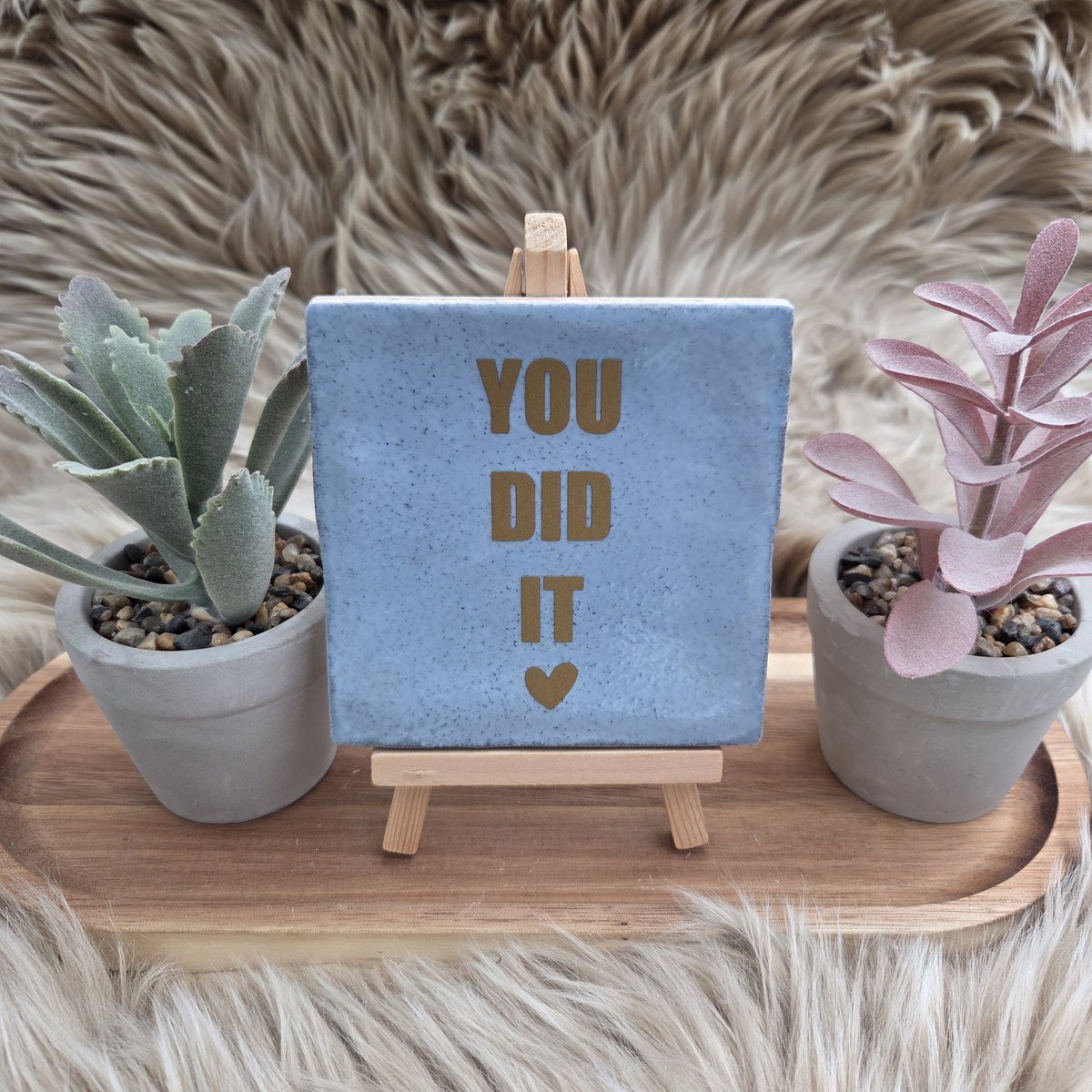 Robuust wenstegeltje “You did it” – Keramiek 10x10 cm – Wanddecoratie & Cadeau – Cadeau Geslaagd – incl standaard – Trendy nu - Feest - Geslaagd - Rijbewijs, diploma of ander succes