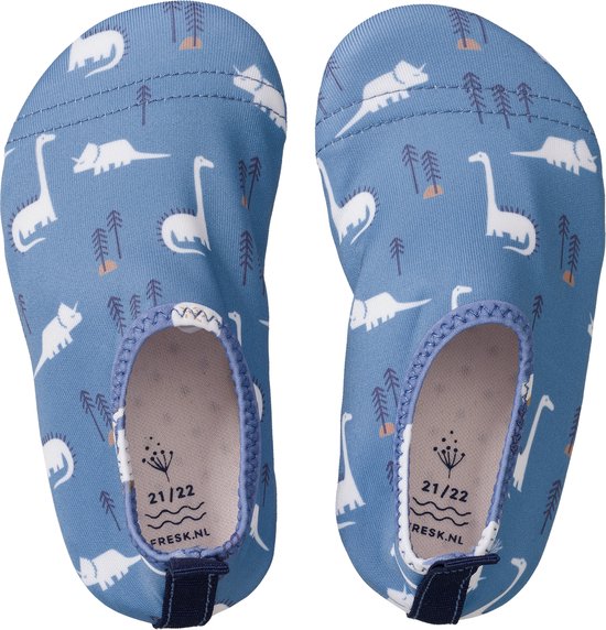 Blauwe zwemschoenen maat 21/22 met witte dinosaurussen en bomenprint. Met lusje aan de achterkant.
