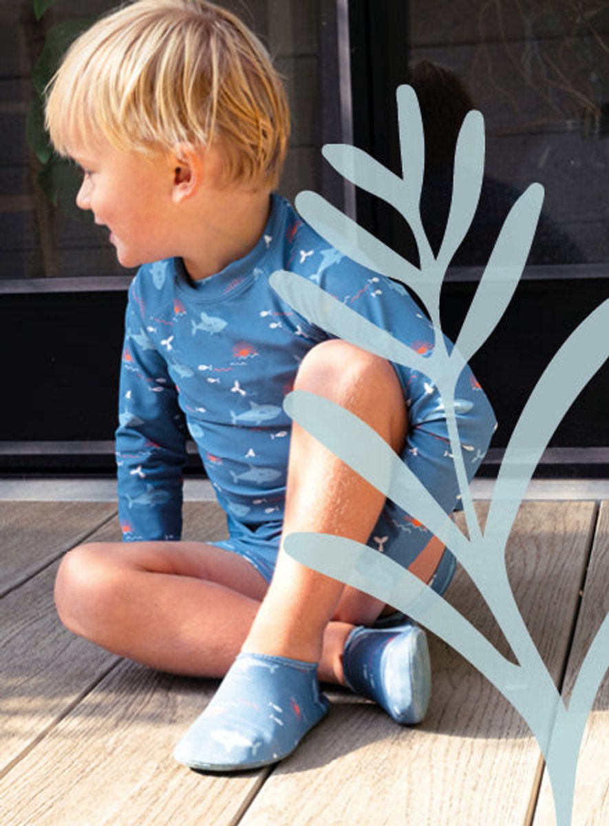 Fresk Zwemshirt 110 - Sneldrogende Zwemkleding voor Kinderen - UPF 50 - Zwemshirt voor Jongens - Zwempak met Lange Mouwen - Blauw - Shark