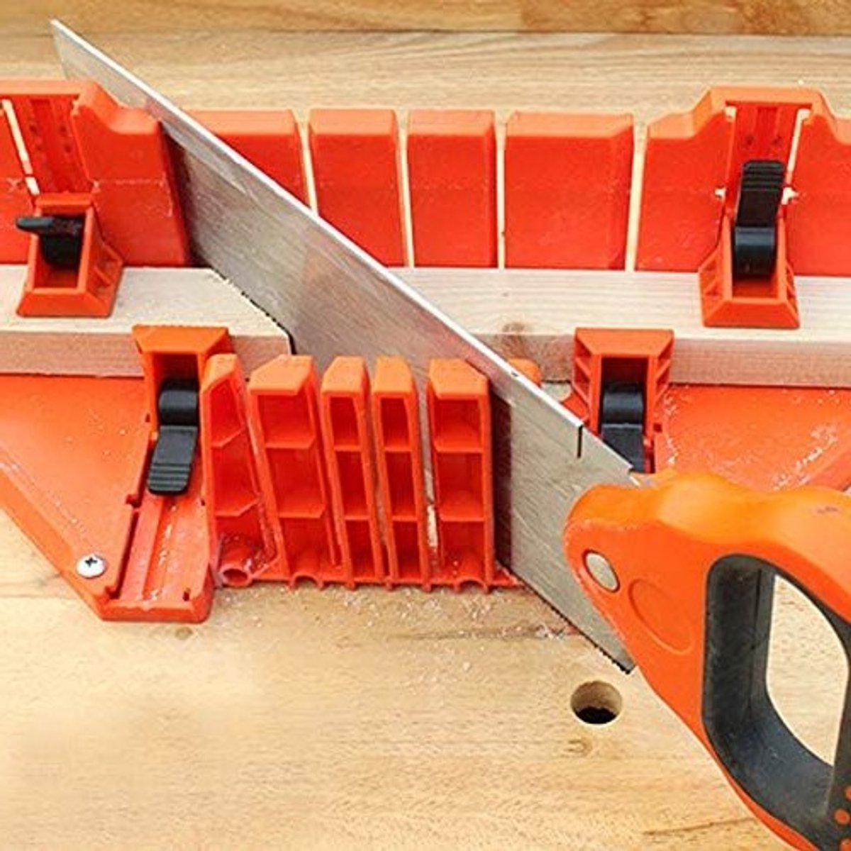 Plastic zaagbox met klem, 35 cm voor 0°, 22.5°, 45° en 90° snijhoeken, ideaal voor precisiewerk en houtbewerking