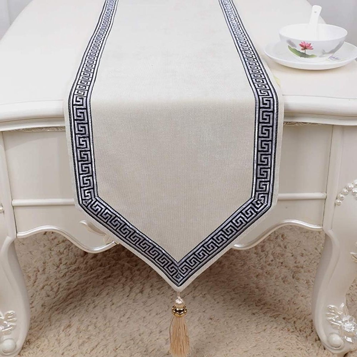 Tafel Runner - Tafeldecoratie Stof - Dineren Aankleden - Met Tassels - 33 x 230 cm - Wit