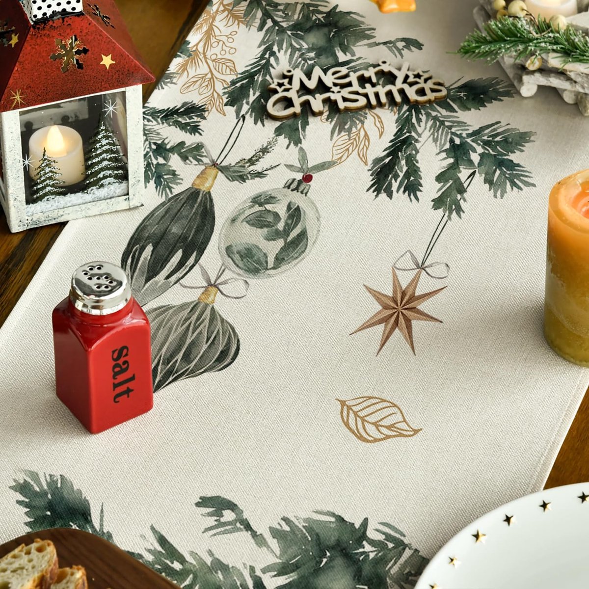 Dailygoods - Tafelloper met Dennentak voor Kerstdecoratie