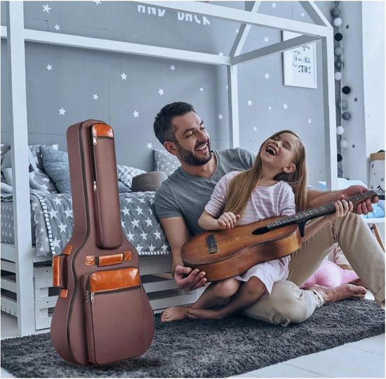 Vader en dochter spelen gitaar in een slaapkamer met de bruine gitaartas ernaast.