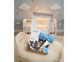 Kraamcadeau voor meisjes - Naïf verzorging - Baby rammelaar - Baby bijtring - Babybox - Baby cadeau - Babyversorging - Hydrofiel doek - Babyshower - Geboortecadeau - Babyspeelgoed - Baby kado - Babypakket - Babygeschenkset - Geboortekaartje