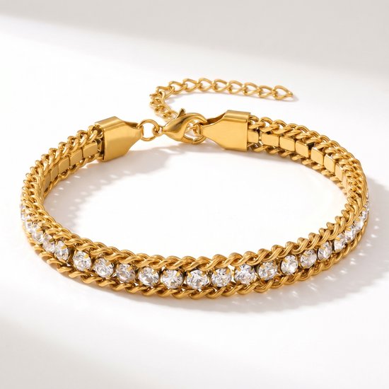 Bracelet à maillons dorés avec zircons cubiques et fermoir à mousqueton.