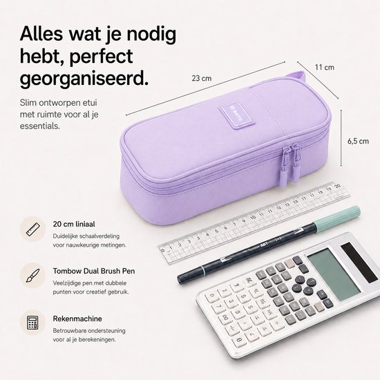 Paars etui met de afmetingen 23x11x6,5 cm, met een pen en rekenmachine.