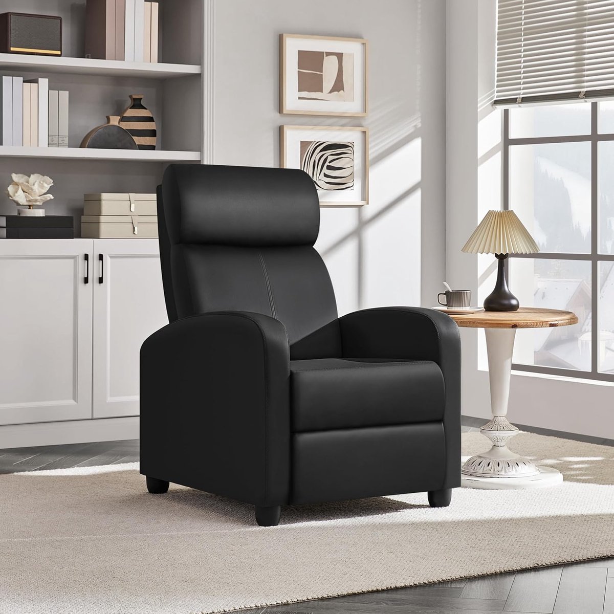CineLuxe Verstelbare Relaxstoel Zwart - Ergonomische TV-Fauteuil met Pocketvering en Premium Kunstleder, Thuisbioscoop Stoel (85 x 67 x 99,5 cm)