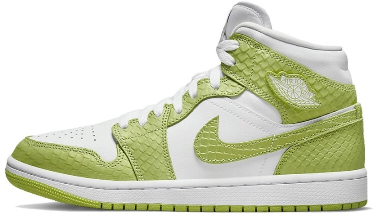 Air Jordan 1 Mid Green Python (W) - Maat 35.5