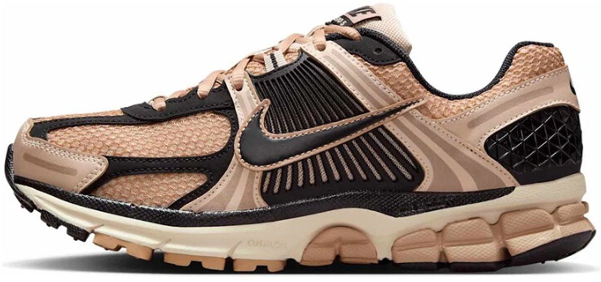 Nike Zoom Vomero 5 Sanddrift Zwart